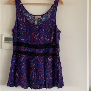 Mimi Chica floral tank with peekaboo lace
